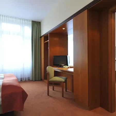 Western Excelsior Erfurt